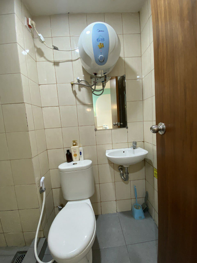 Bathroom 5, Vidaview Apartment 19 TYPE STUDIO, Makassar