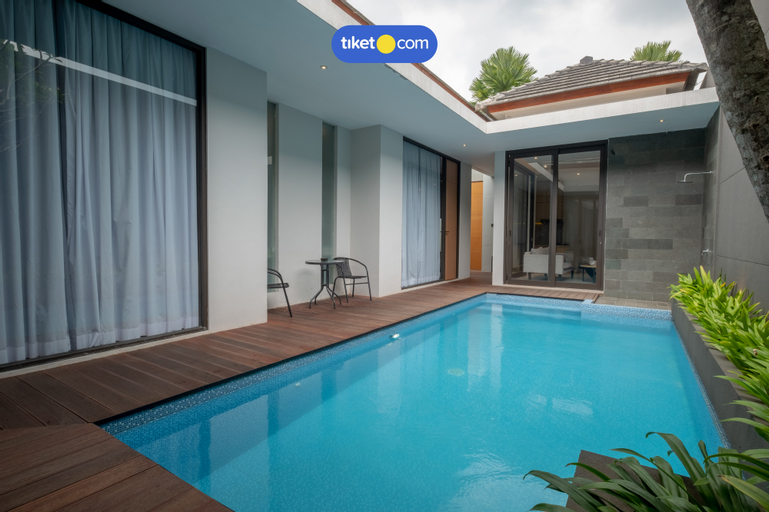Swimming Pool 15
