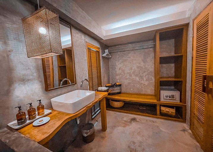 Bathroom 5, The Parlour Krabi, Mueang Krabi
