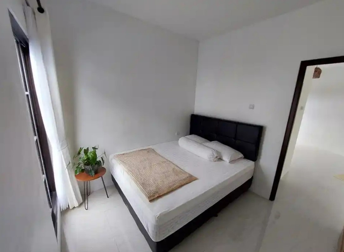 Bedroom 2, Syahinima Villa Batu (temporarily closed), Malang