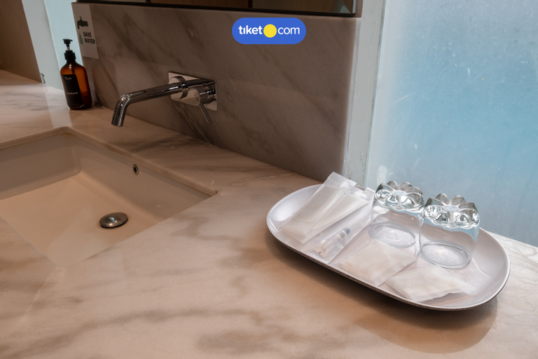 Bathroom 8