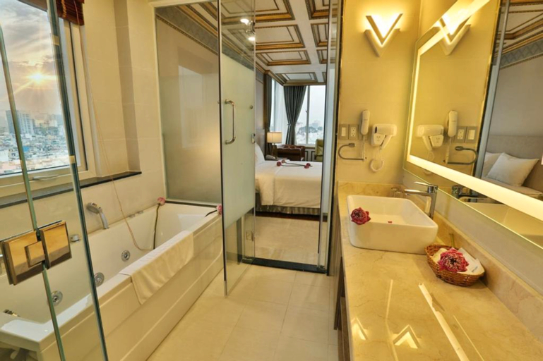 Bedroom 9