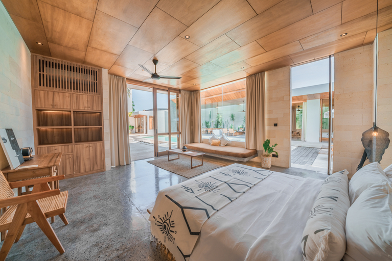 Others 2, Villa Boya: 6BR Luxury Oasis in Central Berawa, Badung