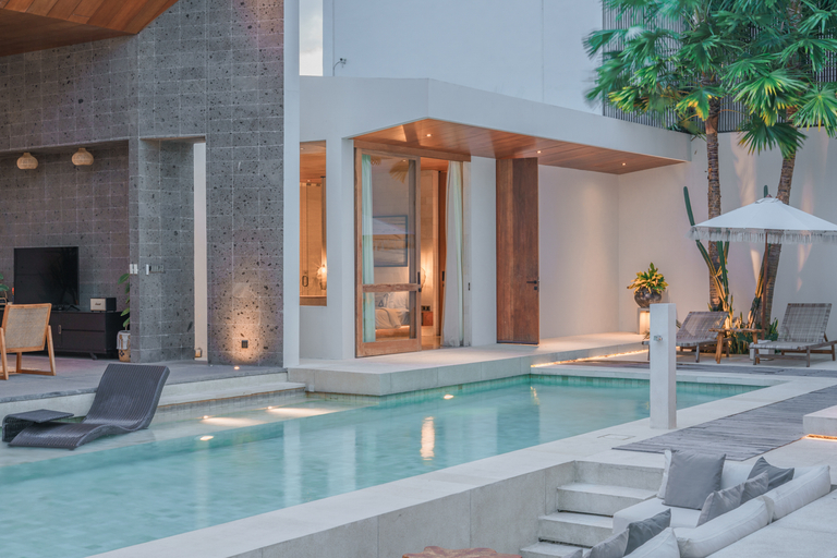 Sport & Beauty 5, Villa Boya: 6BR Luxury Oasis in Central Berawa, Badung