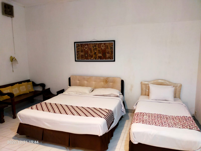 Bedroom 3, Hotel Puri Laras, Kebumen