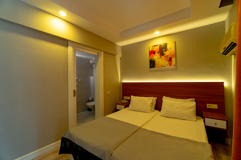 Bedroom 3, Joker Side Hill Suite Hotel, Manavgat