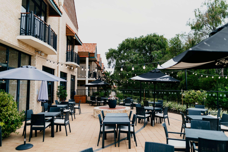 Food & Drinks 5, Club Wyndham Dunsborough Trademark Collection, Busselton