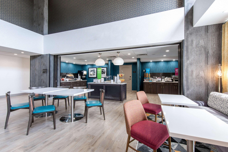 Food & Drinks 5, Hampton Inn And Suites By Hilton Ruidoso, Lincoln