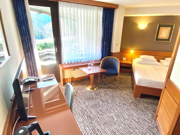 Bedroom 3, Green Hill Hotel, Yangon