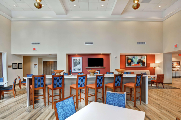 Food & Drinks 5, Hampton Inn & Suites Tucson Marana, Pima
