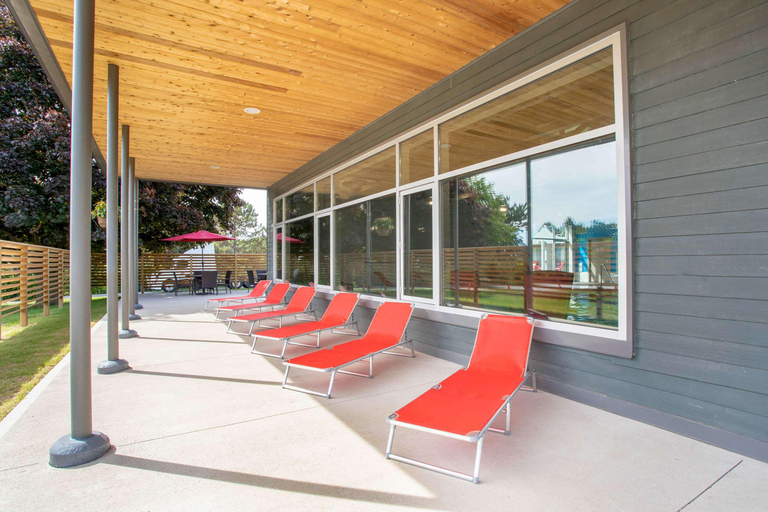 Exterior & Views 2, Quality Inn & Conference Centre Kingston Central, Frontenac