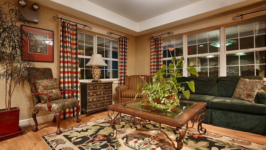 Public Area 3, Best Western Cedar Inn & Suites, Calaveras