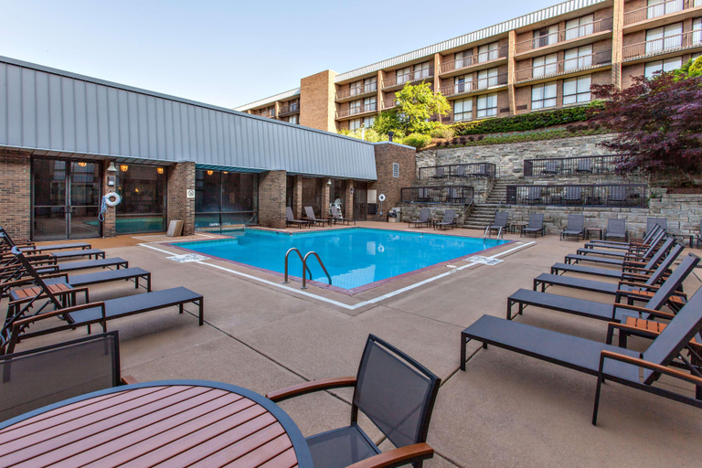 Sport & Beauty 3, DoubleTree by Hilton Pittsburgh - Green Tree, Allegheny
