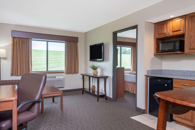 Bedroom 3, AmericInn by Wyndham Sauk Centre, Stearns