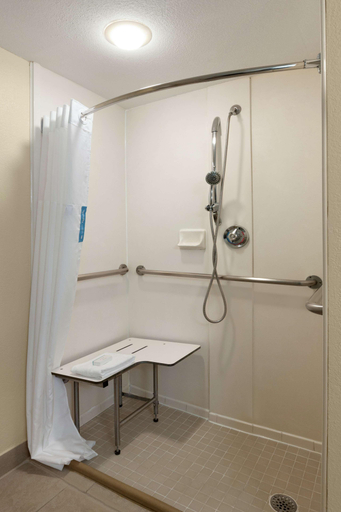 Bathroom 4, Hampton Inn & Suites Houston/Clear Lake-Nasa Area, Houston