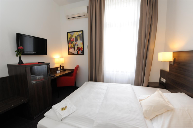 Bedroom 2, Best Western Hotel Kaiserhof, Bonn