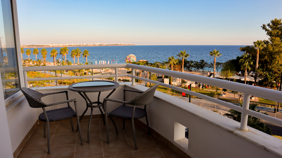 Exterior & Views 2, The Corner Park Hotel, Antalya