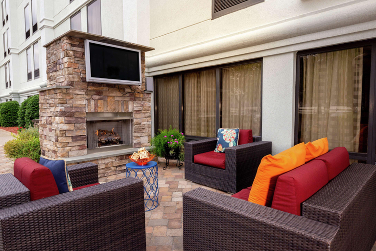 Public Area 2, Hampton Inn Winston-Salem Hanes Mall, Forsyth