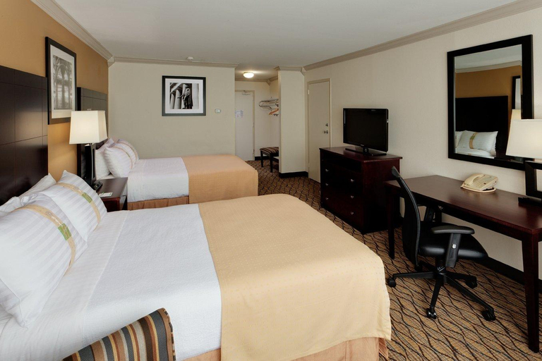 Bedroom 3, Mitchell Executive Hotels-Fort Lee, Bergen