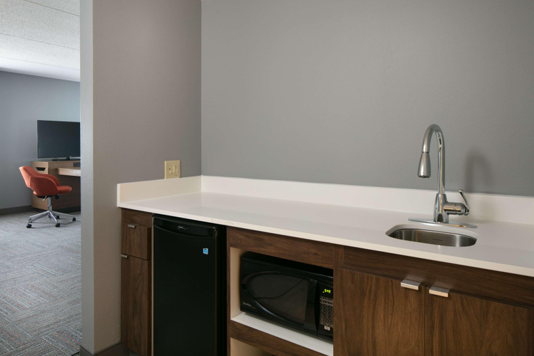 Bedroom 3, Hampton Inn Dubuque, Dubuque