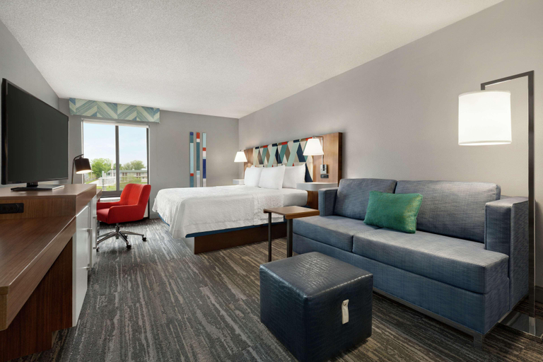 Bedroom 3, Hampton Inn Kansas City/Blue Spring, Kansas City