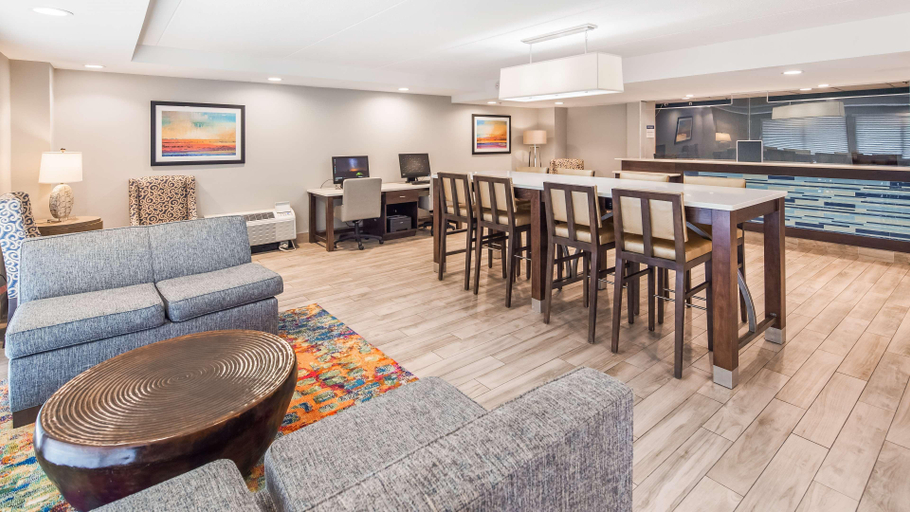 Food & Drinks 5, Best Western Plus Mount Vernon/Fort Belvoir, Fairfax