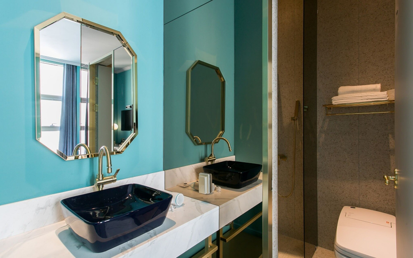 Bathroom 5, Konkuk University H Avenue, Gwang-jin
