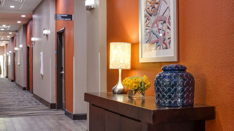 Public Area 2, Best Western Plus Lake Jackson Inn & Suites, Brazoria