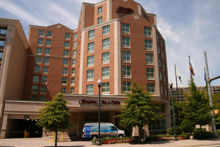Exterior & Views 3, Hampton Inn & Suites Arlington Crystal City DCA, Arlington
