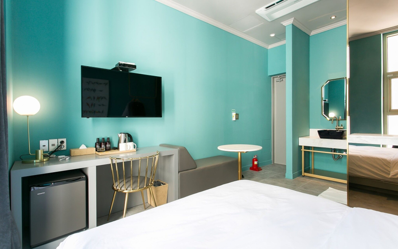 Bedroom 4, Konkuk University H Avenue, Gwang-jin
