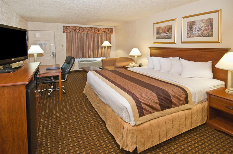 Bedroom 3, Quality Inn Clinton North, Van Buren