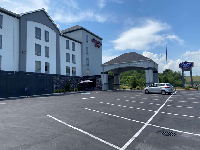 Exterior & Views 2, Hampton Inn Ft. Chiswell-Max Meadows, Wythe
