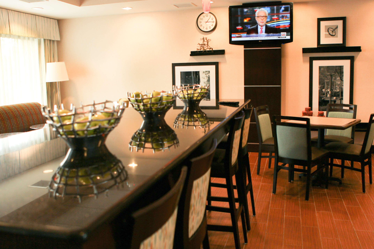 Food & Drinks 5, Hampton Inn Cincinnati-Northwest/Fairfield, Butler