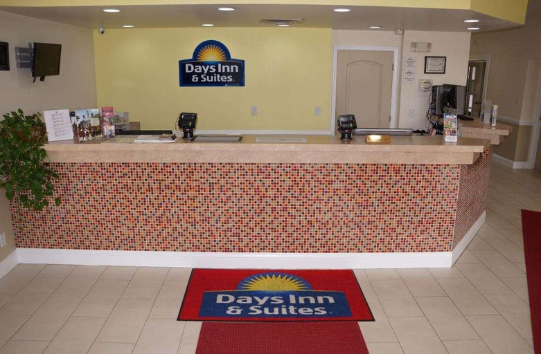 Public Area 2, Days Inn & Suites Williamsburg Colonial, Williamsburg