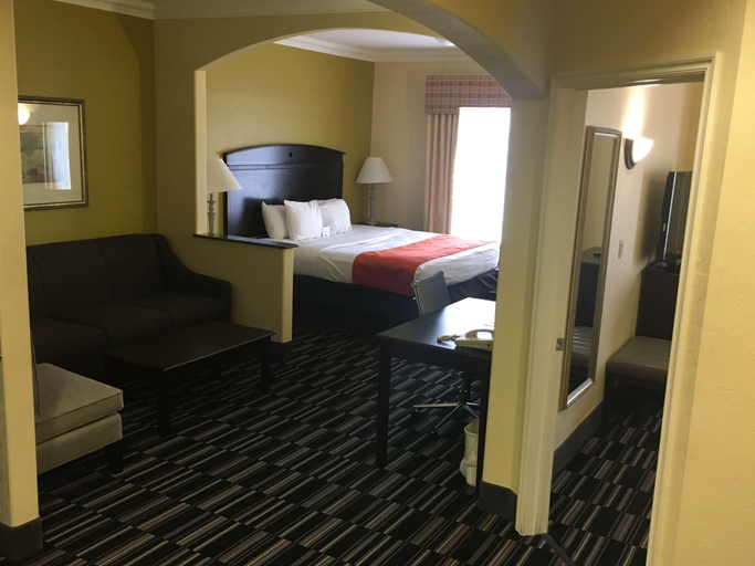 Bedroom 3, Best Western Plus Barsana Hotel & Suites, Oklahoma