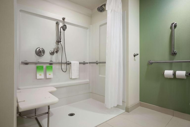 Bathroom, Home2 Suites by Hilton Philadelphia - Convention C, Philadelphia