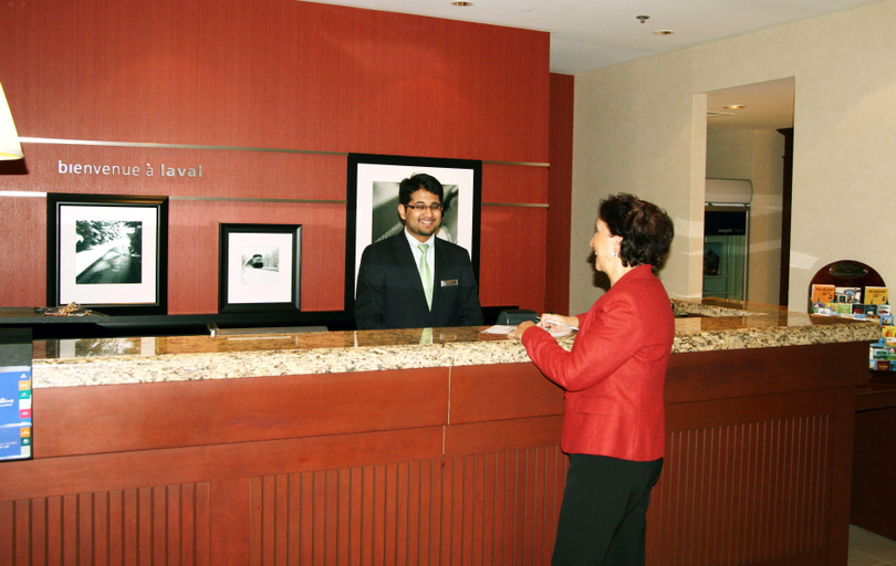 Public Area 3, Hampton Inn & Suites by Hilton Laval, Laval