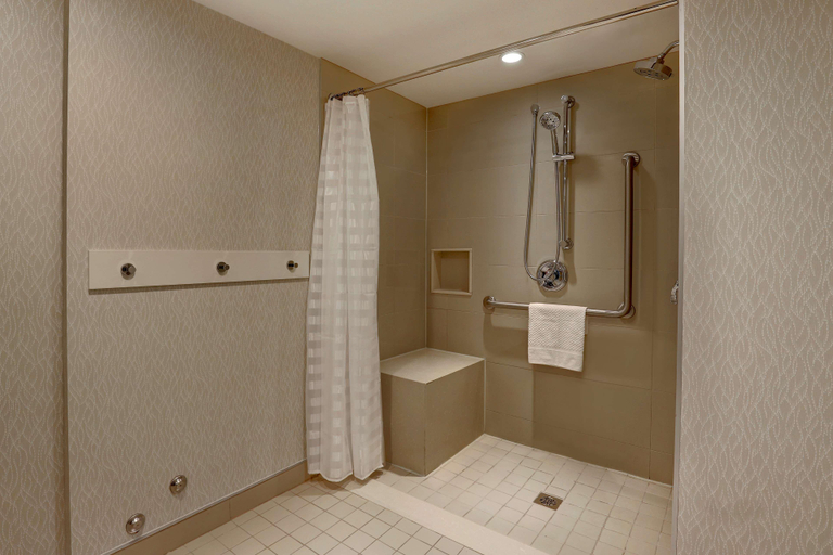 Bathroom 5, Hyatt Regency Niagara Falls Fallsview, Niagara