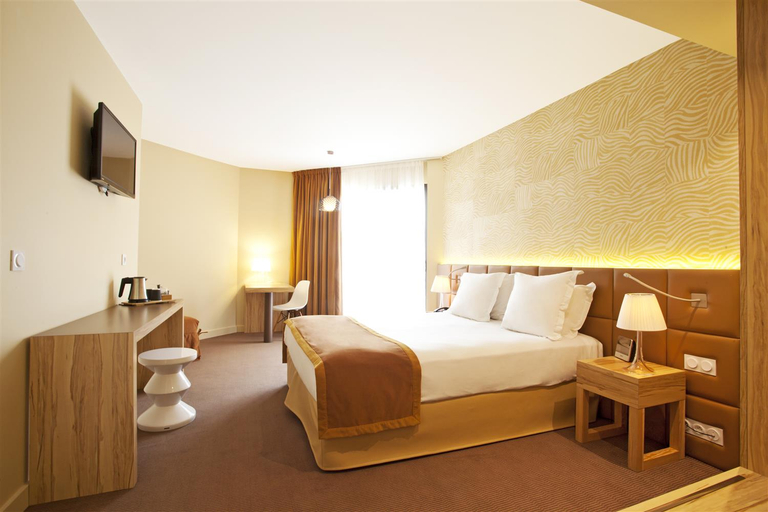 Bedroom 4, Golden Tulip Avignon Le Paradou, Vaucluse
