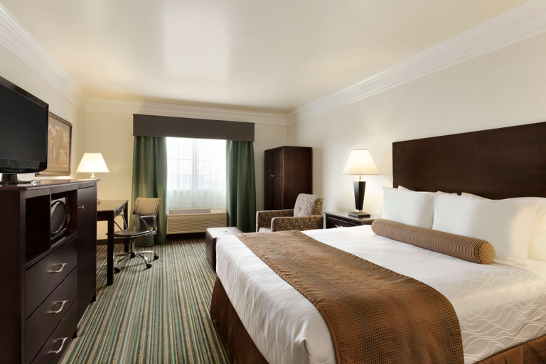Bedroom 3, Best Western Liberty Inn, Kern