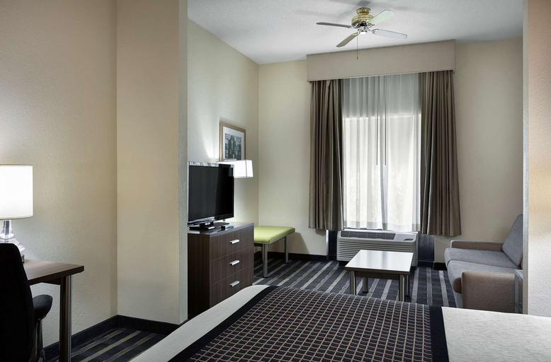 Bedroom 3, SKY POINT HOTEL and SUITES - ATLANTA AIRPORT, Clayton