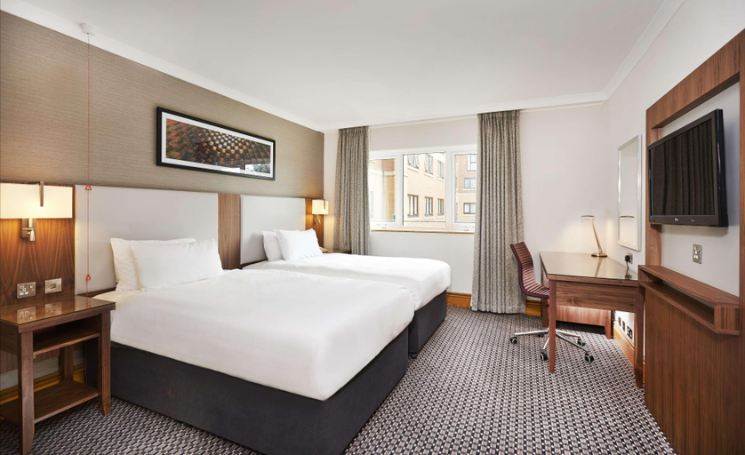 Bedroom 3, Doubletree by Hilton Coventry, Warwickshire