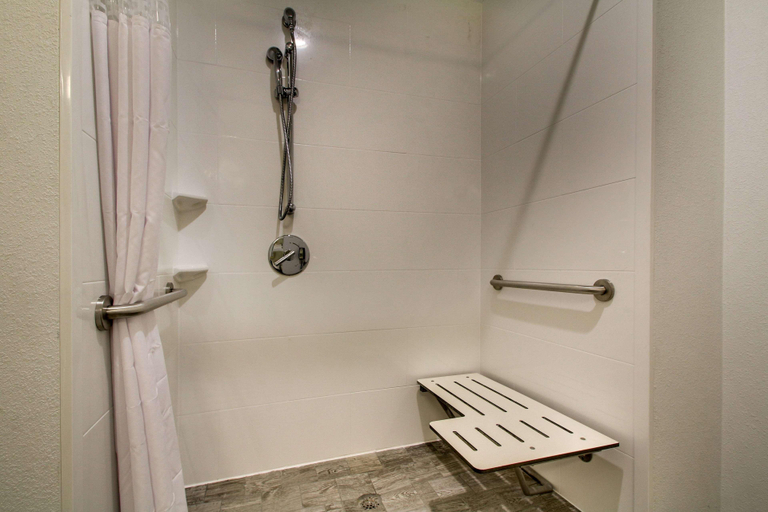 Bathroom 4, Hampton Inn Yemassee/Point South, Jasper