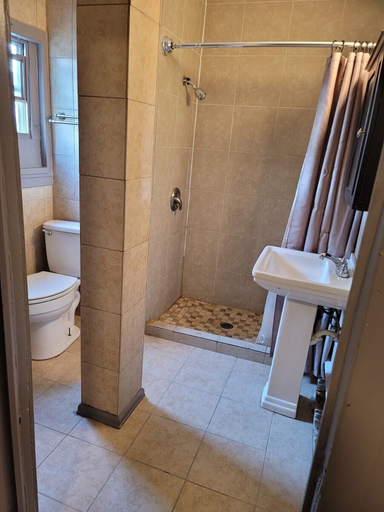 Bathroom, Pets Welcome Extended Stay, Jefferson