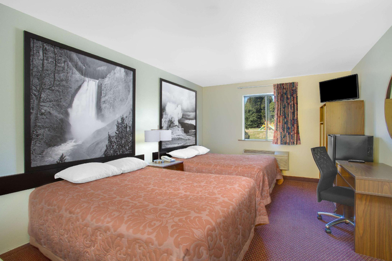 Bedroom 1, Mountain Vista Hotel, Gallatin