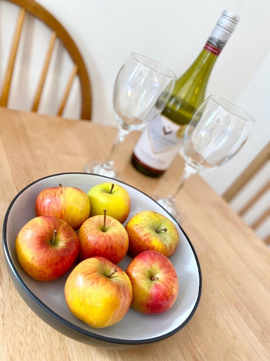 Food & Drinks, Wellingtonia Court Apartment, Highland