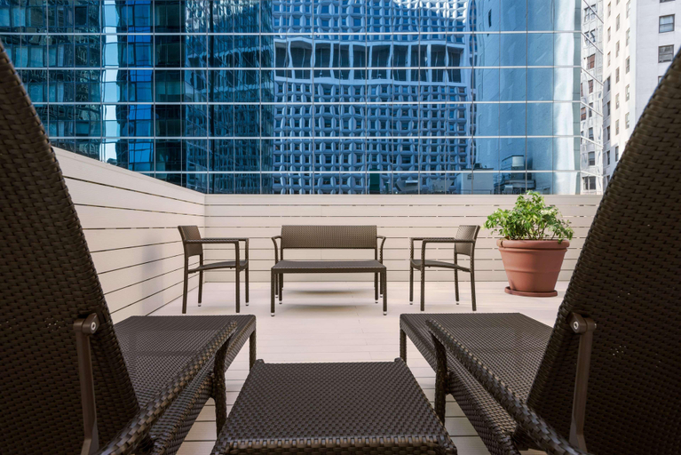 Bedroom 3, Hampton Inn Manhattan/Downtown- Financial District, New York