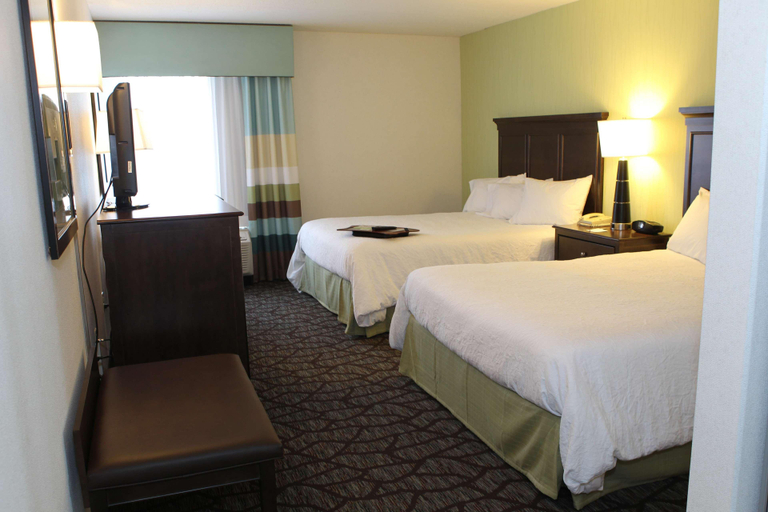 Bedroom 3, Hampton Inn Cincinnati-Northwest/Fairfield, Butler
