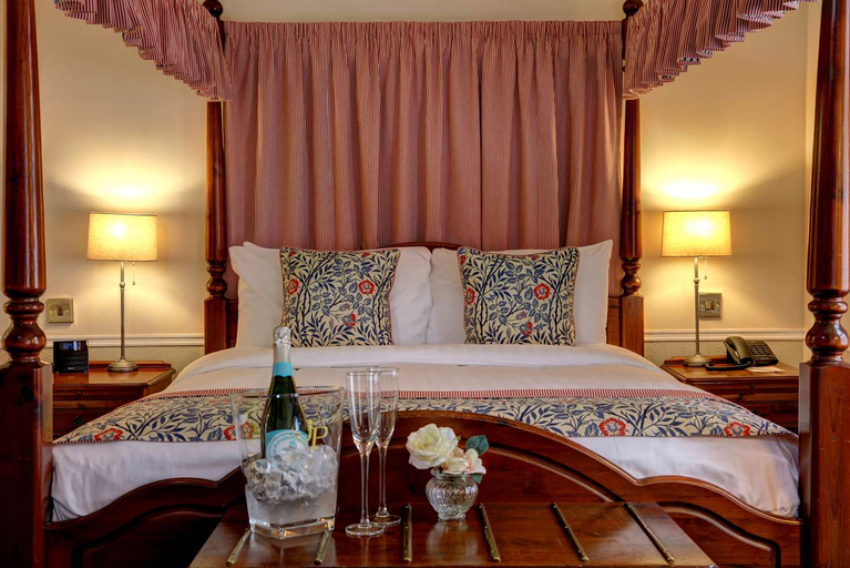 Bedroom 3, The Tollgate, West Sussex