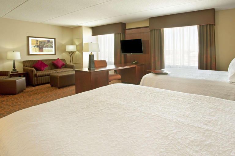 Bedroom 3, Hampton Inn Ste Minneapolis St Paul Arpt-Mall, Hennepin